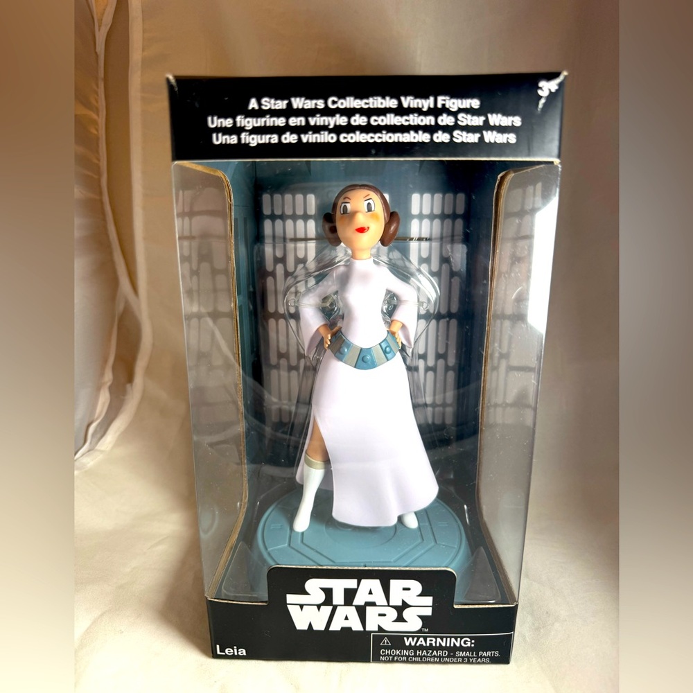 Disney Parks Princess Leia Vinyl Figure Star Wars by Nidhi Chanani NEW